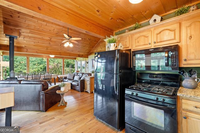 24 Oak Ledge Road, Morganton, GA 30560