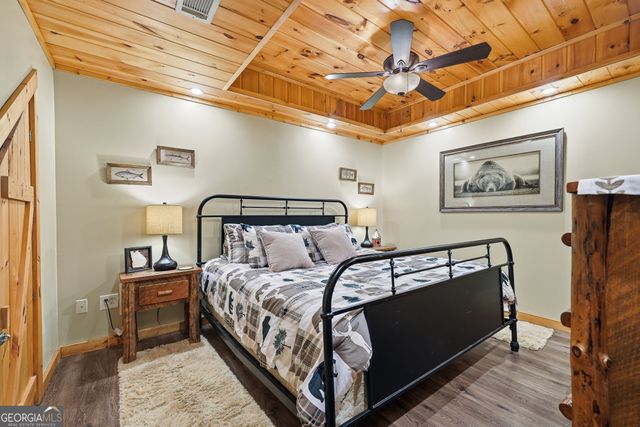 24 Oak Ledge Road, Morganton, GA 30560