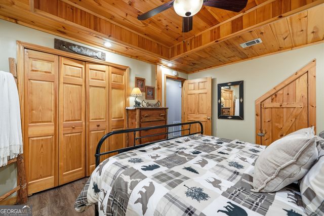 24 Oak Ledge Road, Morganton, GA 30560