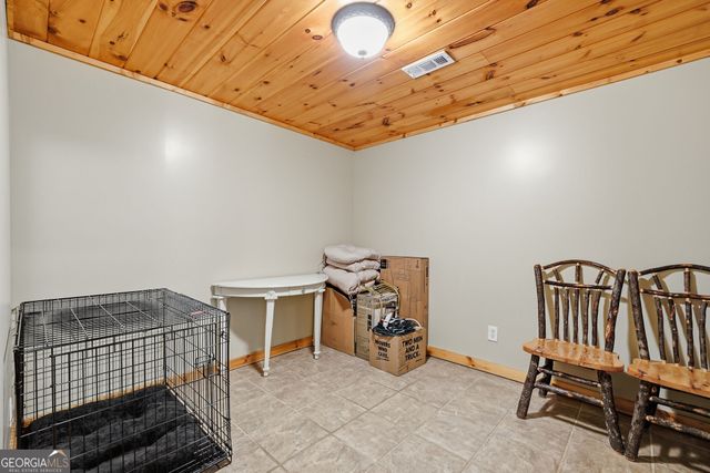 24 Oak Ledge Road, Morganton, GA 30560