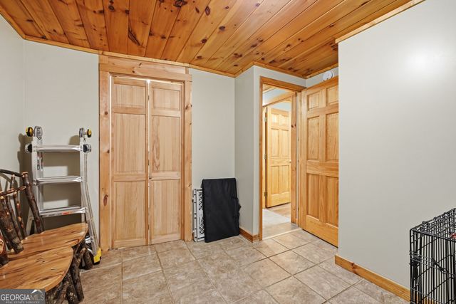 24 Oak Ledge Road, Morganton, GA 30560