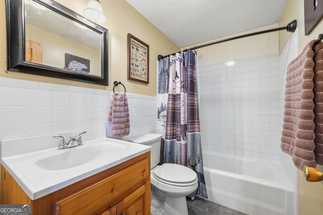 24 Oak Ledge Road, Morganton, GA 30560