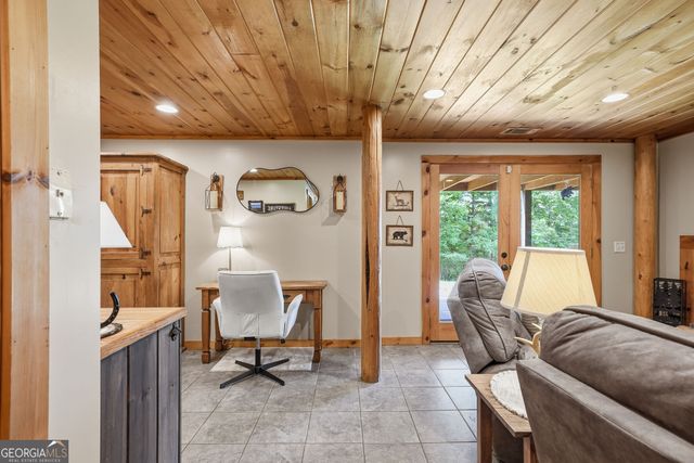 24 Oak Ledge Road, Morganton, GA 30560