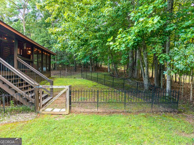 24 Oak Ledge Road, Morganton, GA 30560