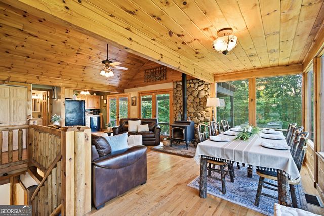 24 Oak Ledge Road, Morganton, GA 30560