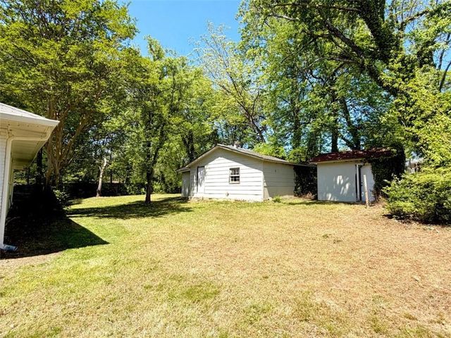 926 Green Valley Road, Mableton, GA 30126