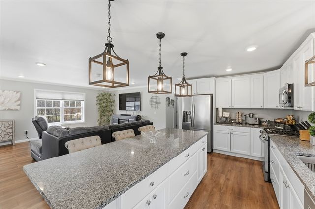 10 Corrine Drive, Johnston, RI 02919