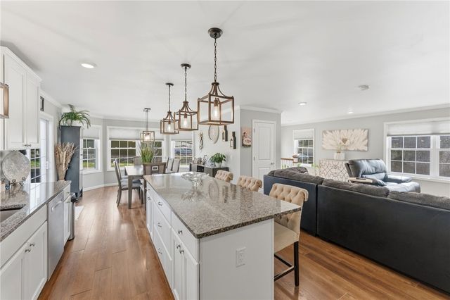 10 Corrine Drive, Johnston, RI 02919