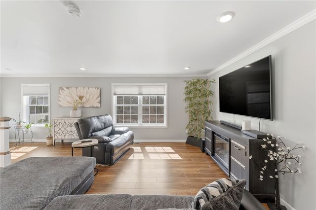10 Corrine Drive, Johnston, RI 02919