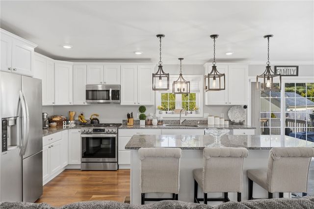 10 Corrine Drive, Johnston, RI 02919