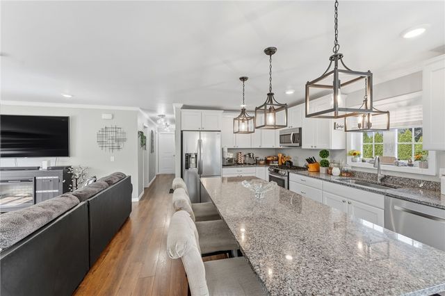 10 Corrine Drive, Johnston, RI 02919