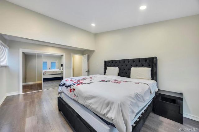 119 Scooter Lane, Hicksville, NY 11801