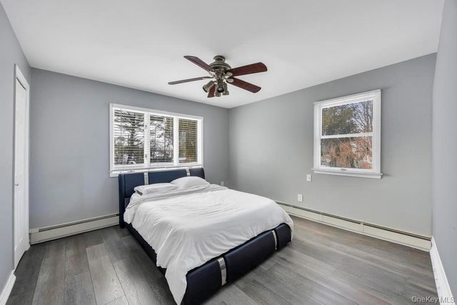 119 Scooter Lane, Hicksville, NY 11801