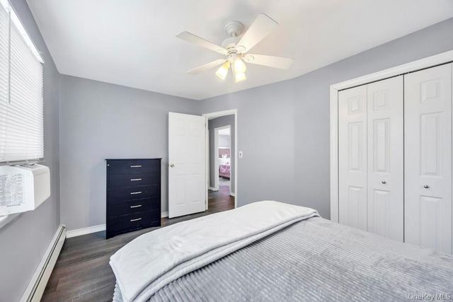 119 Scooter Lane, Hicksville, NY 11801