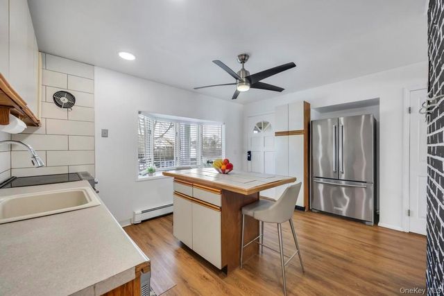 119 Scooter Lane, Hicksville, NY 11801