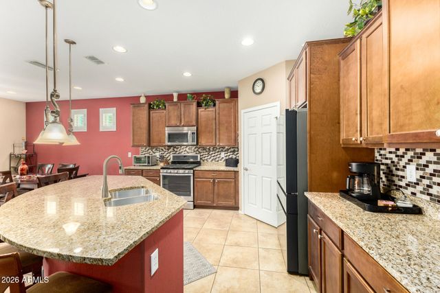 7130 W MERRIWEATHER Way, Florence, AZ 85132