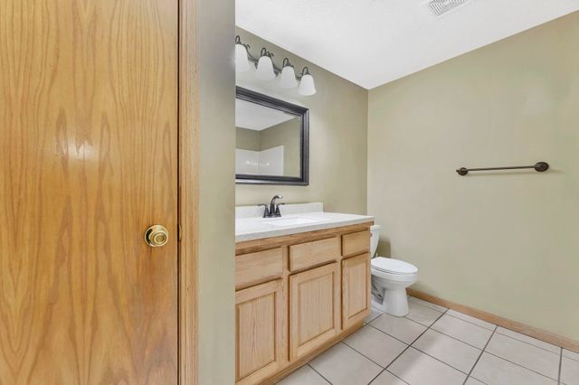 9522 W Ryan St, Wichita, KS 67205