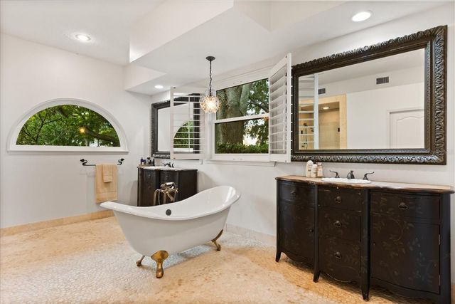 13123 LUNTZ POINT LANE, Windermere, FL 34786