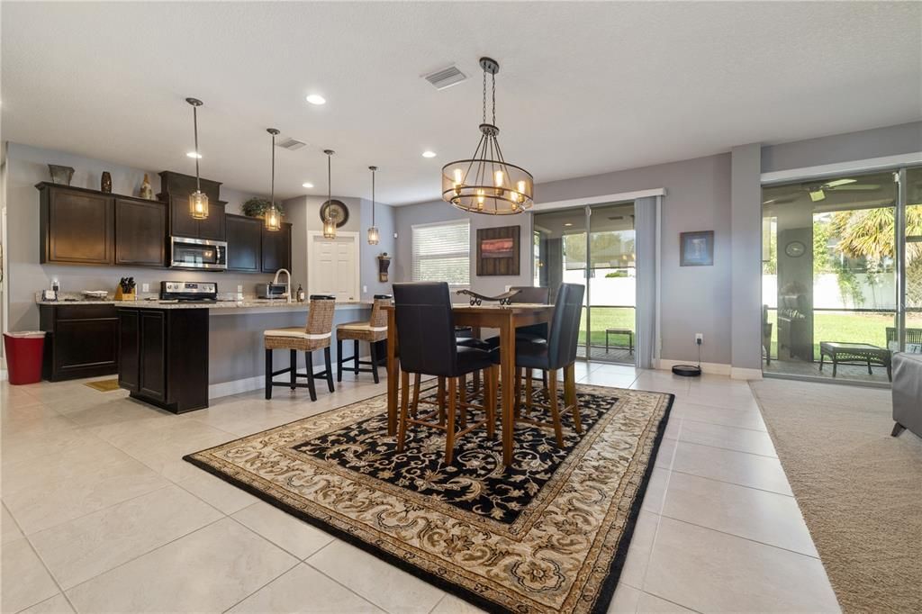 Image 15 of property listing at 1521 BANNER ELK STREET, Valrico, FL 33594
