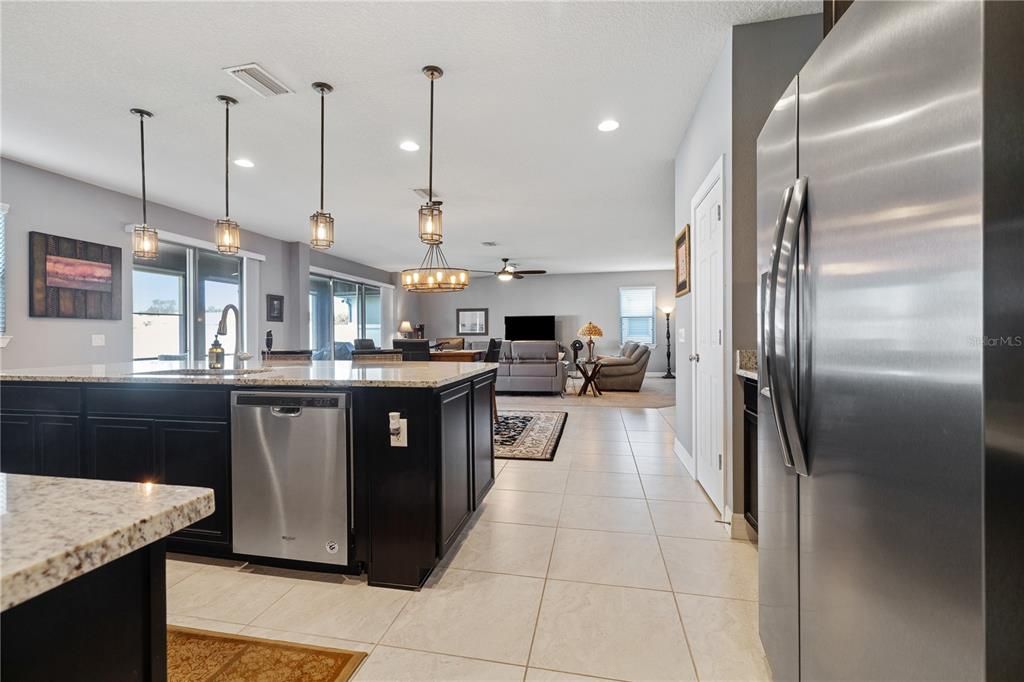 Image 25 of property listing at 1521 BANNER ELK STREET, Valrico, FL 33594