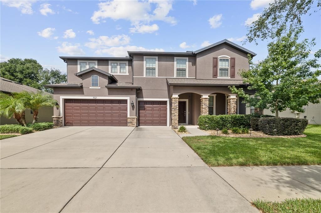 Image 58 of property listing at 1521 BANNER ELK STREET, Valrico, FL 33594