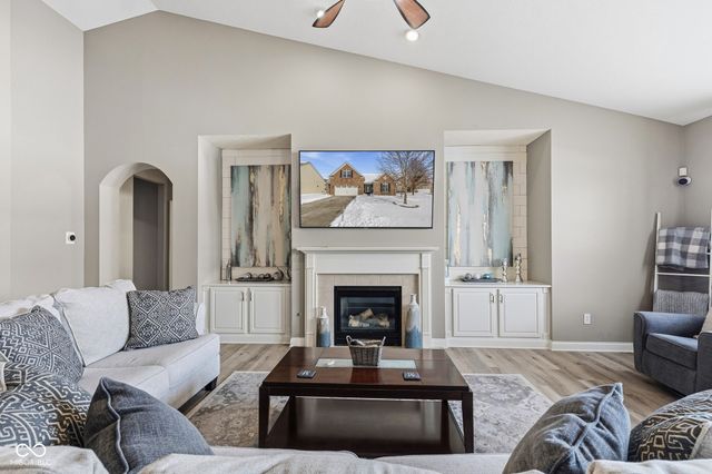 8214 Sedge Grass Road, Noblesville, IN 46060