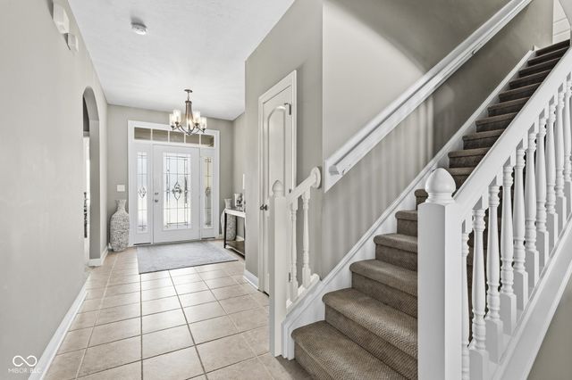 8214 Sedge Grass Road, Noblesville, IN 46060