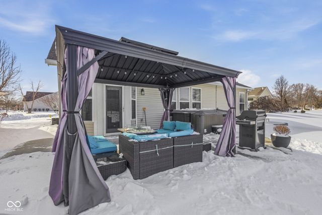 8214 Sedge Grass Road, Noblesville, IN 46060