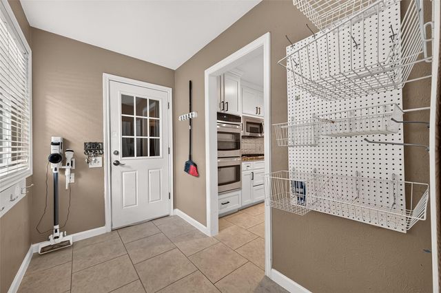 11111 Meadow Rue Street, The Woodlands, TX 77380