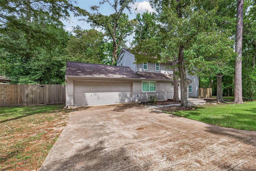 11111 Meadow Rue Street, The Woodlands, TX 77380
