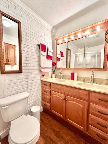 165 E Bourbon Road, Somerset, KY 42501