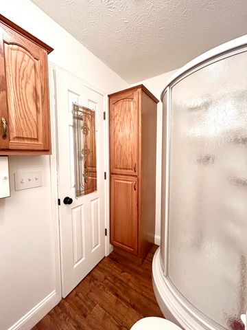 165 E Bourbon Road, Somerset, KY 42501