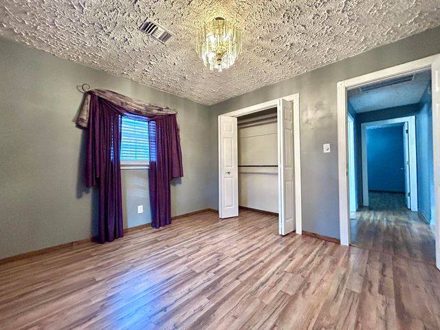 165 E Bourbon Road, Somerset, KY 42501