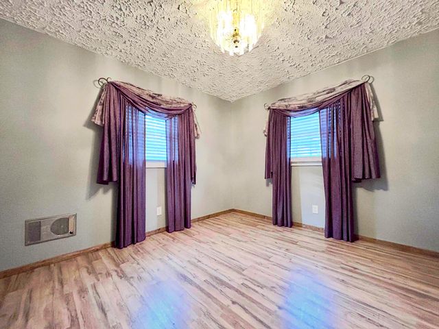 165 E Bourbon Road, Somerset, KY 42501