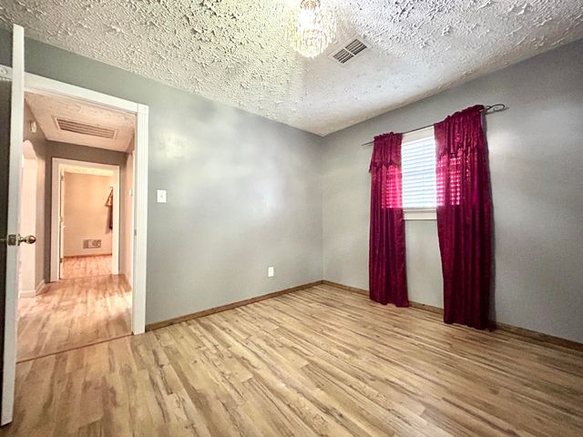 165 E Bourbon Road, Somerset, KY 42501