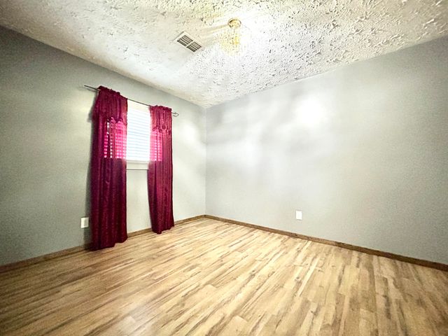 165 E Bourbon Road, Somerset, KY 42501