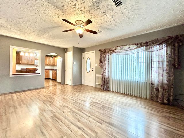 165 E Bourbon Road, Somerset, KY 42501