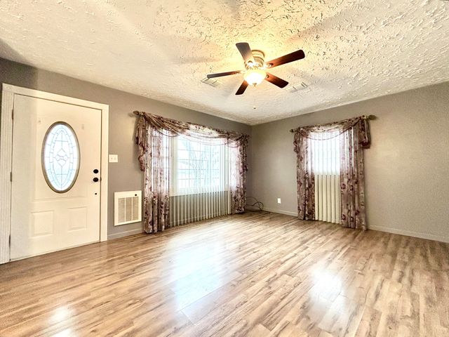 165 E Bourbon Road, Somerset, KY 42501