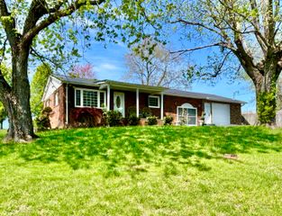 165 E Bourbon Road, Somerset, KY 42501