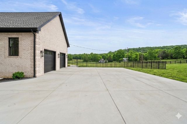 3755 Holmes Gap Rd, Watertown, TN 37184