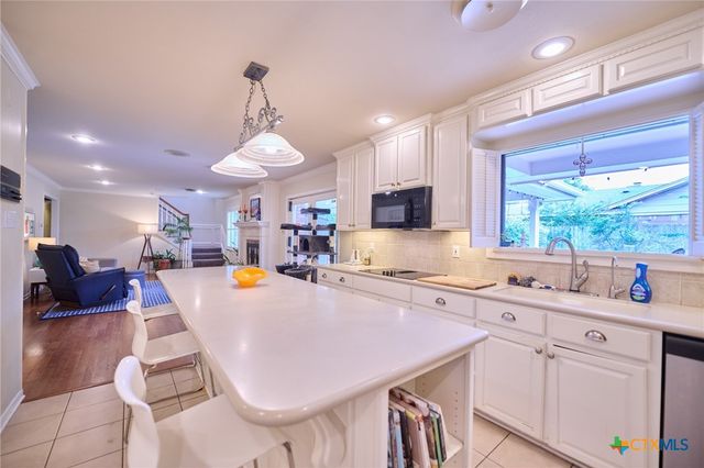 708 Illinois Avenue, Killeen, TX 76541