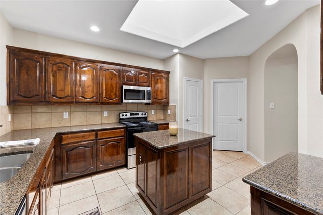 7313 Chapel Mesa Court, Dallas, TX 75249