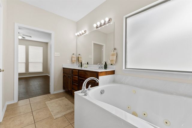 7313 Chapel Mesa Court, Dallas, TX 75249