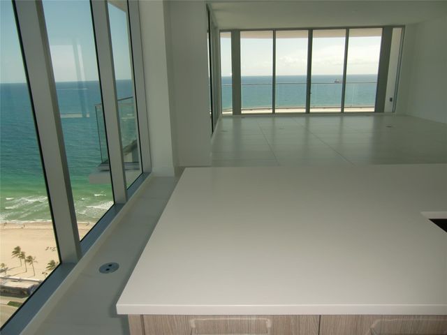 151 N Seabreeze Boulevared 2204-E, Fort Lauderdale, FL 33304