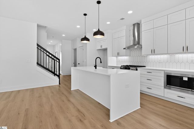 346 Potomac Avenue, Greenville, SC 29605