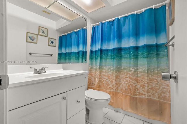 2682 N Nob Hill Rd, Sunrise, FL 33322