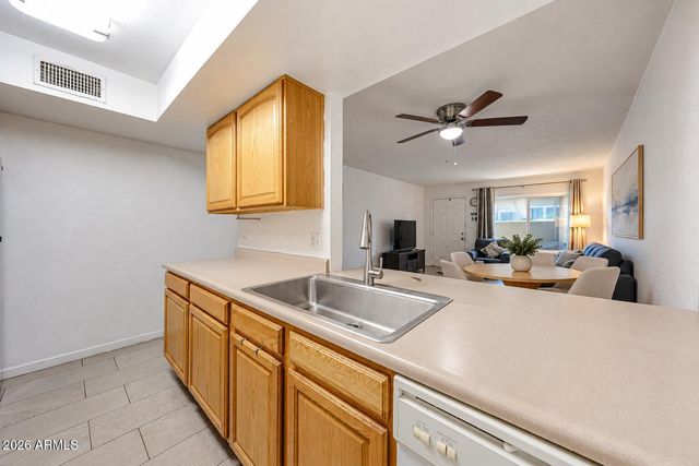 925 W PEORIA Avenue 7, Phoenix, AZ 85029