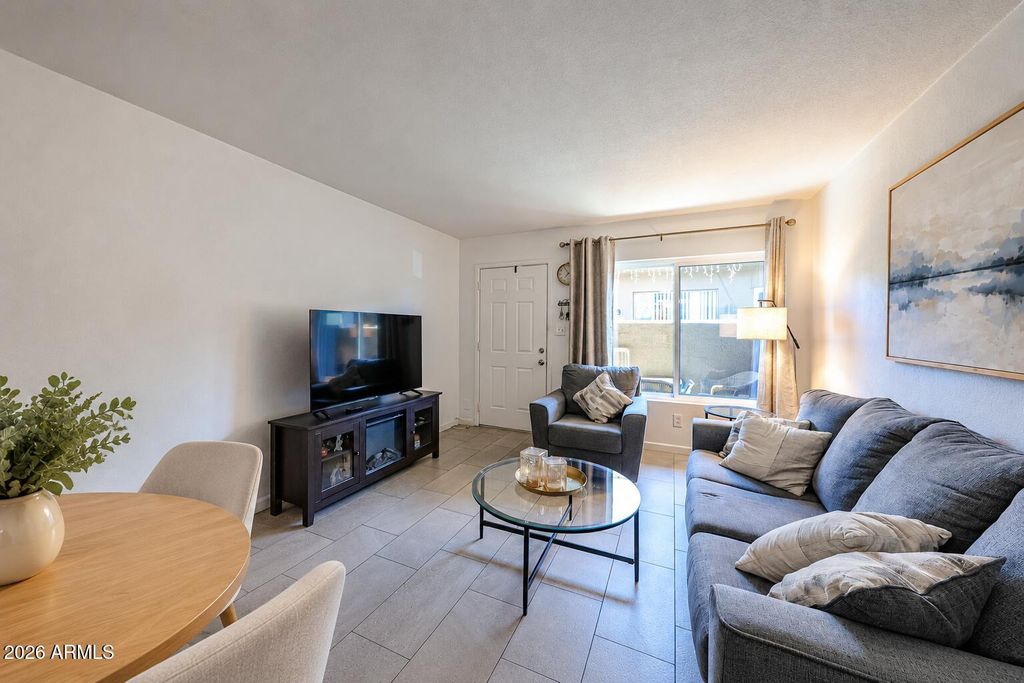 925 W PEORIA Avenue 7, Phoenix, AZ 85029 — photo 4