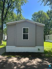 806 Ruth Pl Place, Sioux Falls, SD 57106