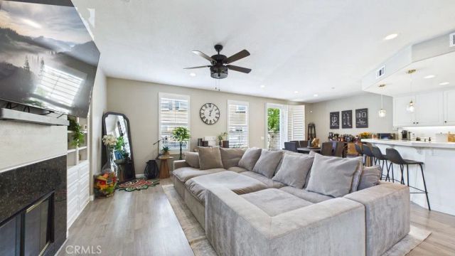 27036 Fairway, Valencia, CA 91381